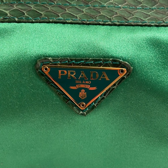 PRADA satin pouch - Picture 2 of 11